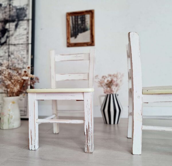 Chaises bistrot enfant blanches