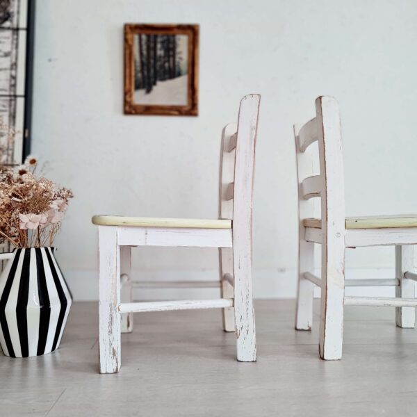 Chaises bistrot enfant blanches