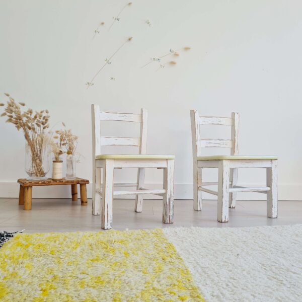 Chaises bistrot enfant blanches