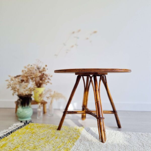 Table ancienne en rotin