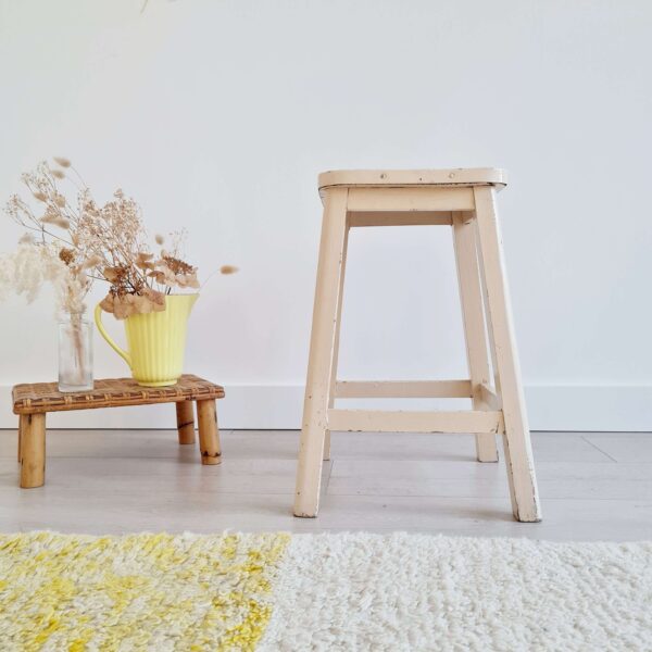 Tabouret de ferme blanc