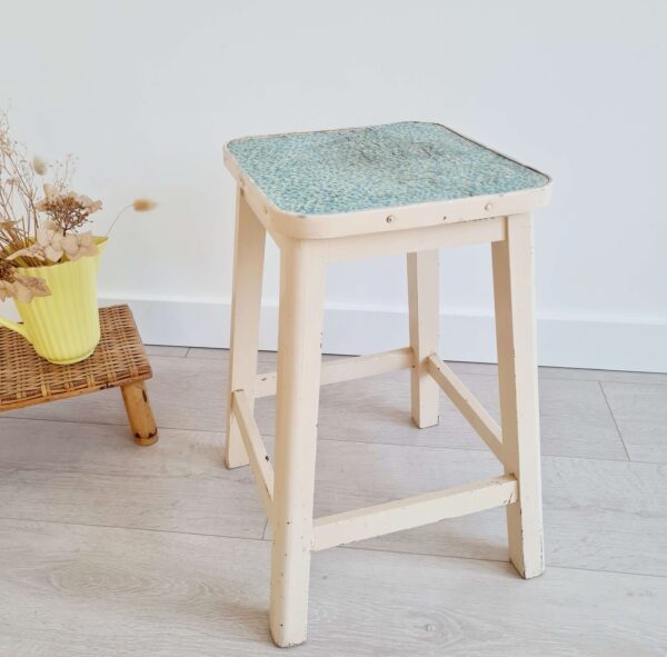 Tabouret de ferme blanc