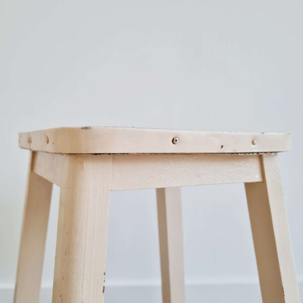 Tabouret de ferme blanc – Image 6