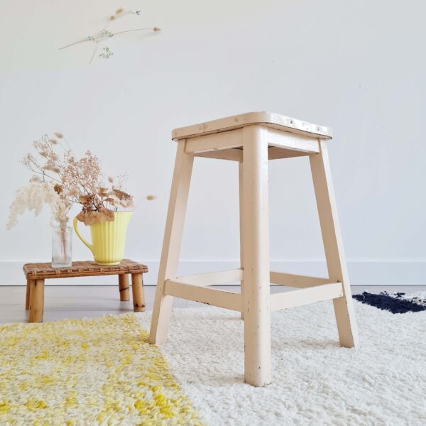 Tabouret de ferme blanc