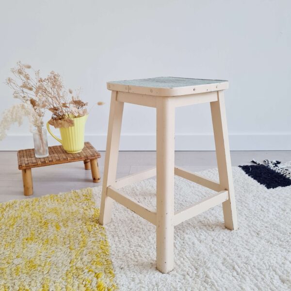 Tabouret de ferme blanc