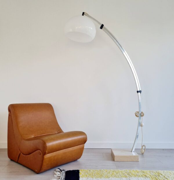 Lampadaire Arc années 60-70 Guzzini